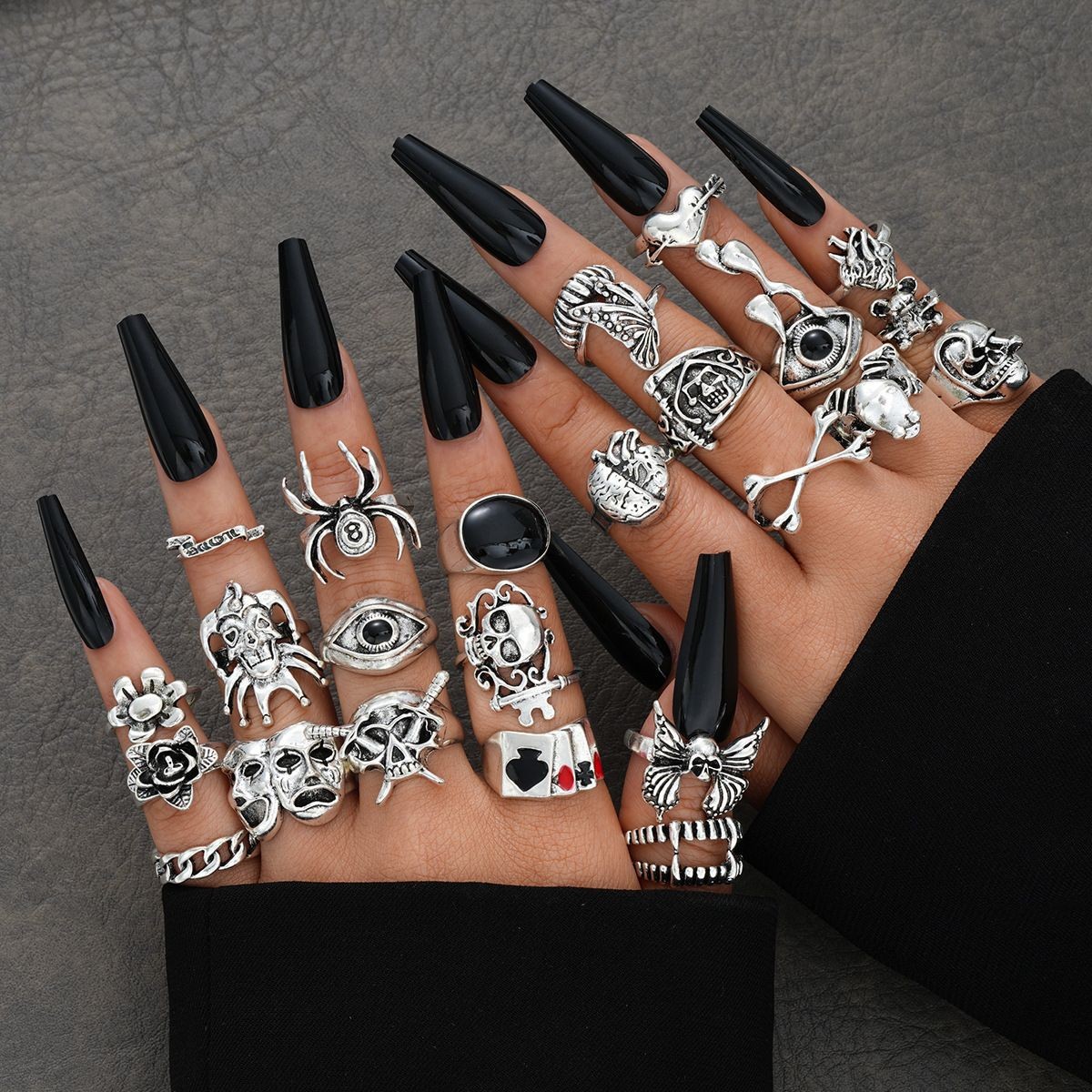Skull Spider Solitaire Rings 24-Piece Set