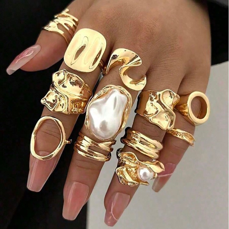 Geometric Ring Set With Irregularly Shaped Pearl Pleats (12 Pieces)