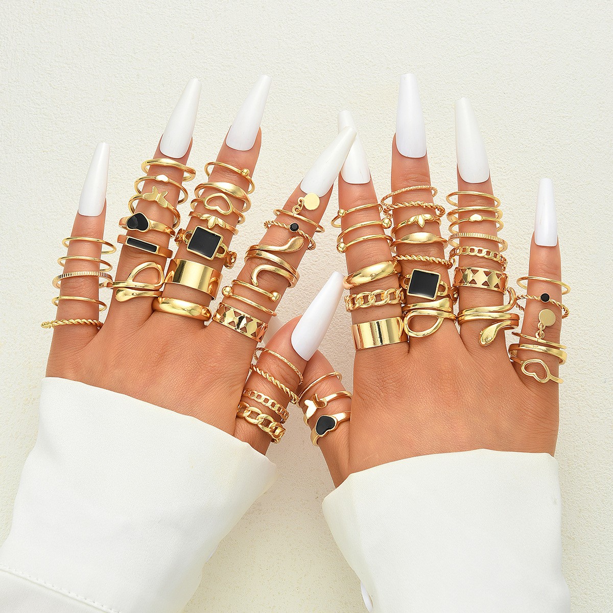 Black Square Heart Snake Ring Set (54 Pieces)